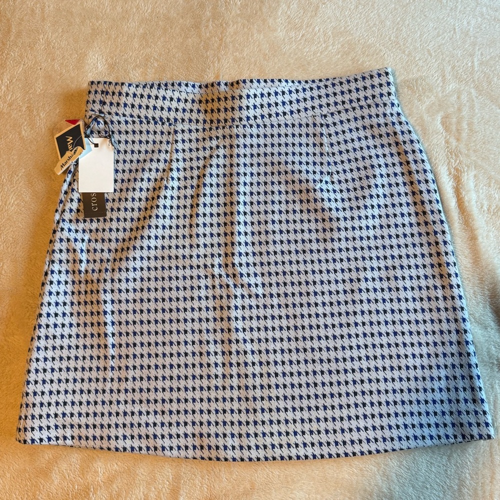 Chic Blue Houndstooth Skirt